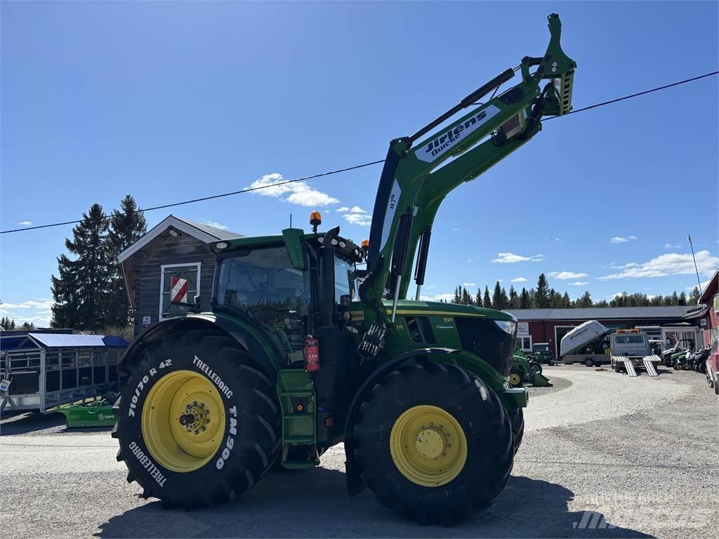 John Deere 6R 215 Tractoren