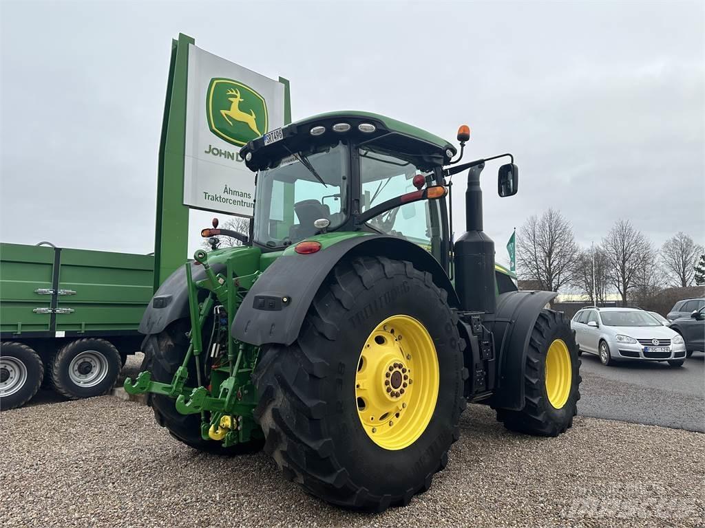 John Deere 7310R Tractoren