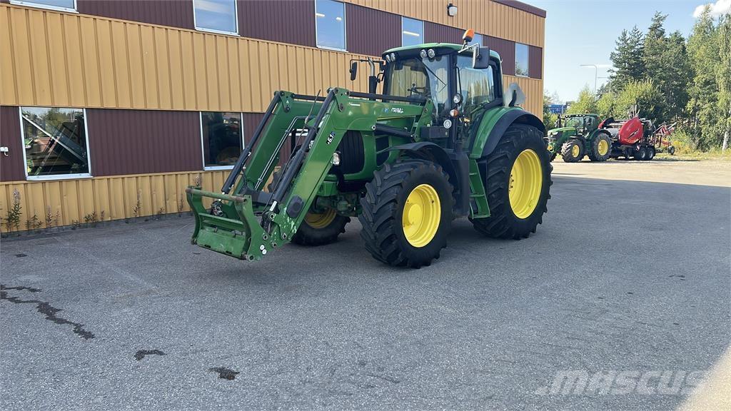 John Deere 7530 Premium Tractoren