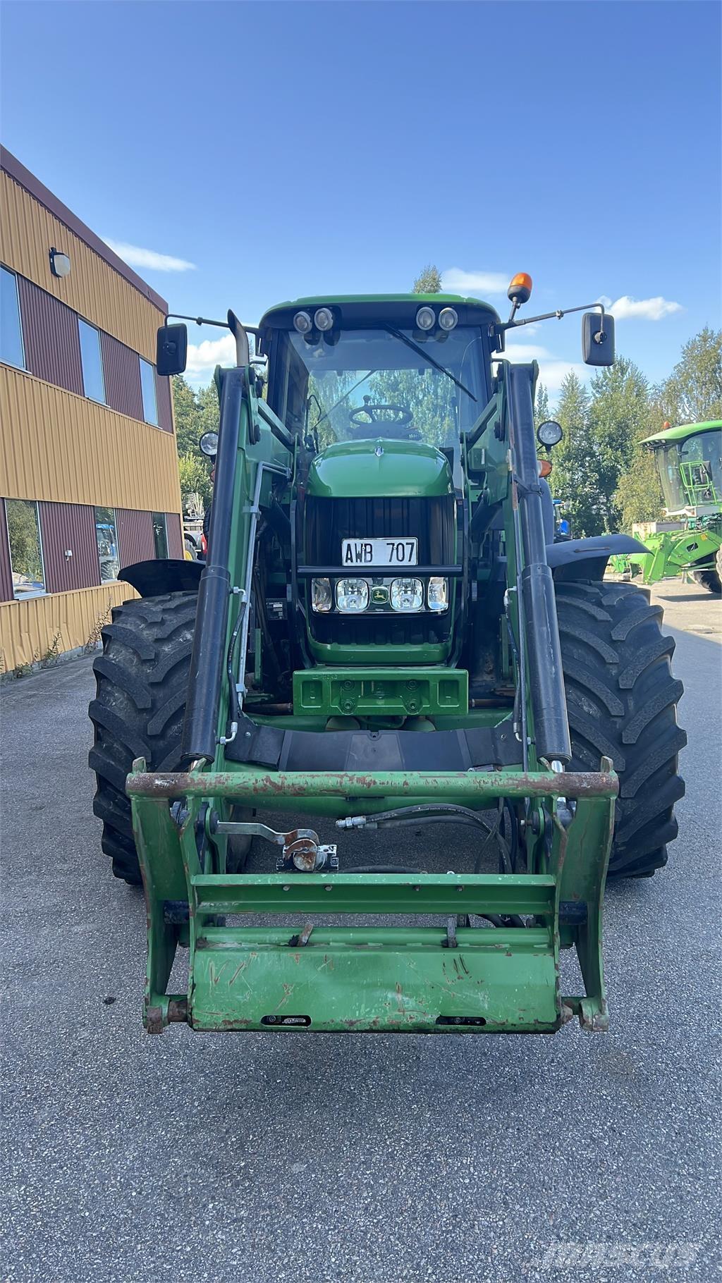 John Deere 7530 Premium Tractoren