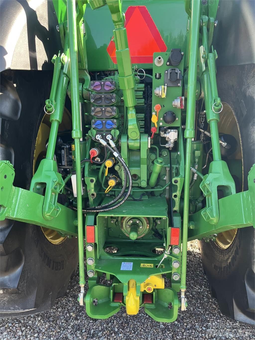 John Deere 8370R Tractoren
