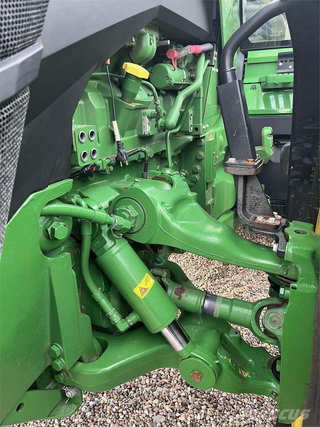 John Deere 8R 370 Tractoren