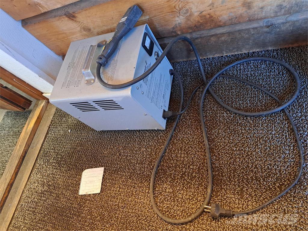 John Deere TE Gator Rijmaaiers