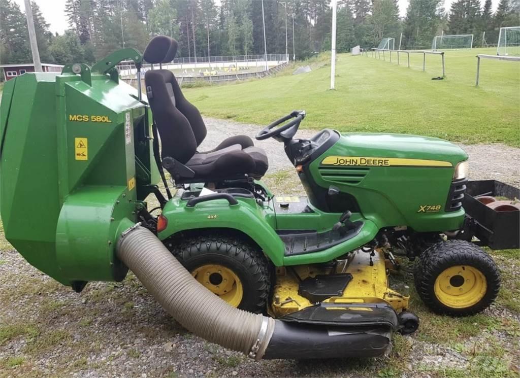 John Deere x748 Rijmaaiers