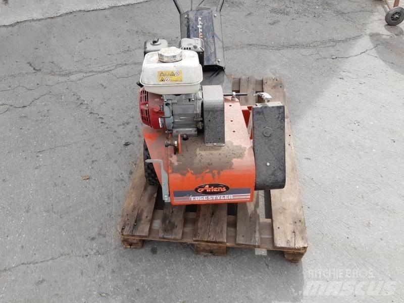  KANTSKÄRARE ARIENS Rotorkopeggen / rototillers