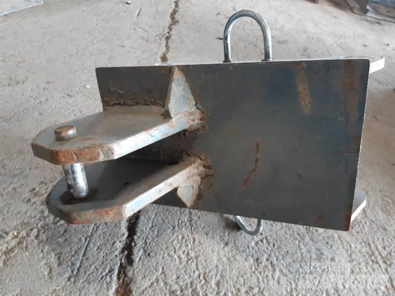  KOMBI GRIND S40 Rupsgraafmachines