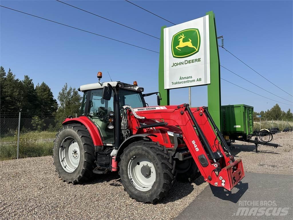 Massey Ferguson 5712 Tractoren