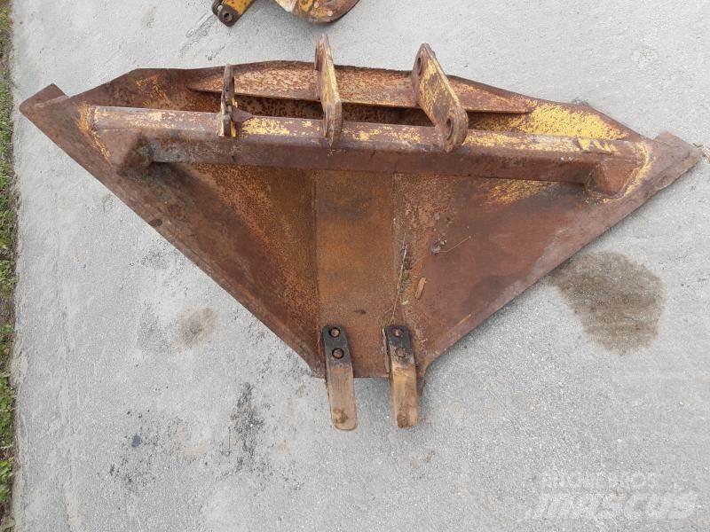  PROFILSKOPA MF 50R Rupsgraafmachines