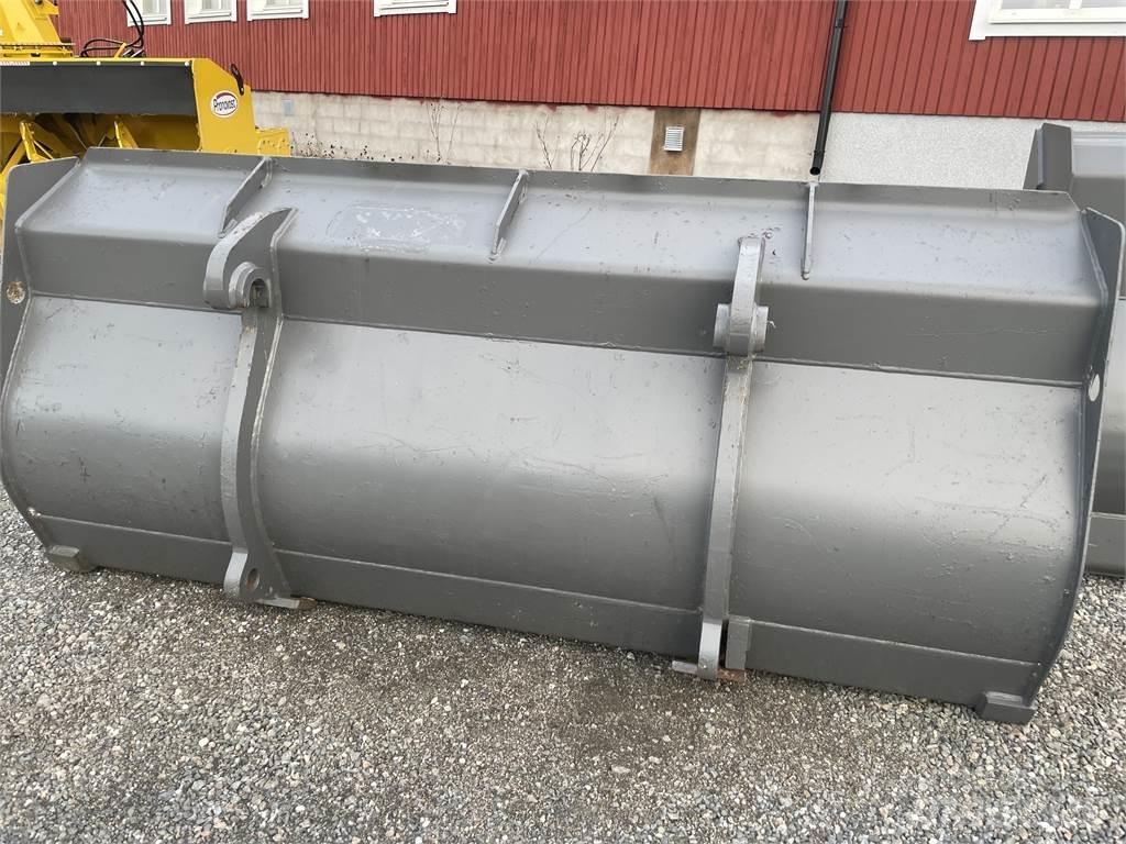  Tandad grusskopa 2250 Overige gebruikte aanbouwapparatuur en componenten