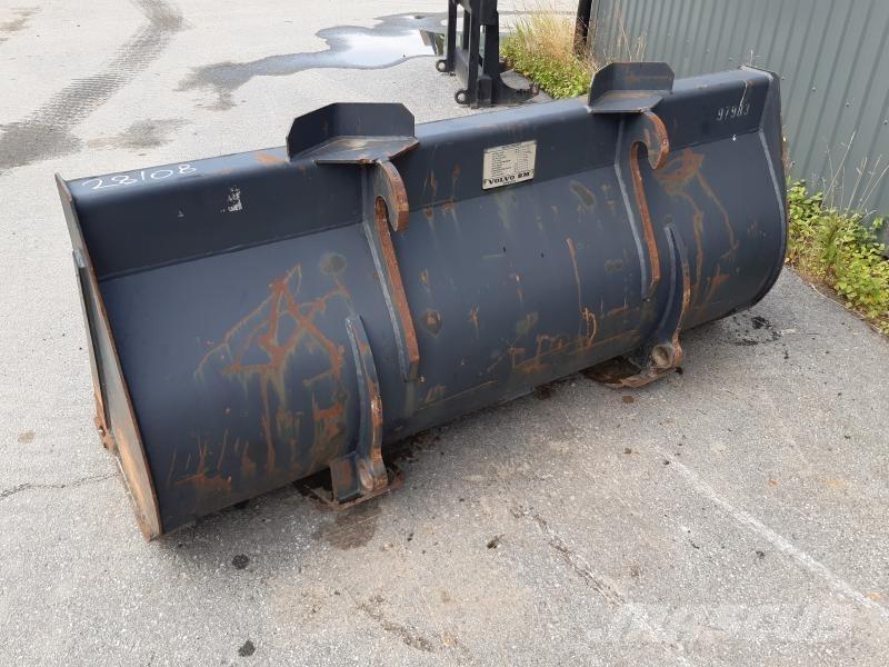  TANDSKOPA STORA BM 200 Overige gebruikte aanbouwapparatuur en componenten