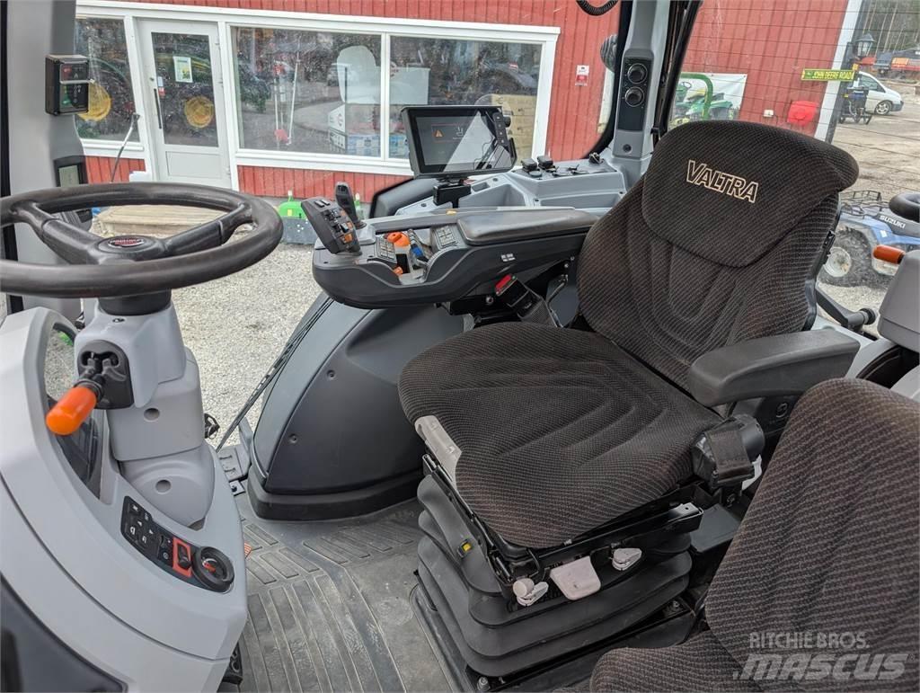 Valtra N154E Twintrac Tractoren
