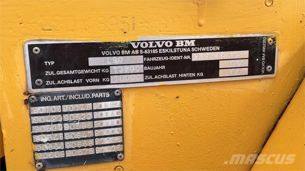 Volvo L90 LASTMASKIN Wielladers