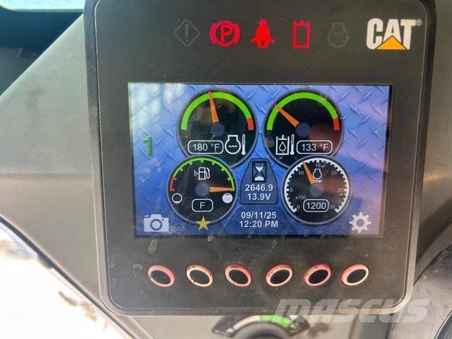 CAT 226D Banden, wielen en velgen