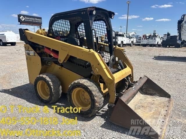 CAT 232D Banden, wielen en velgen