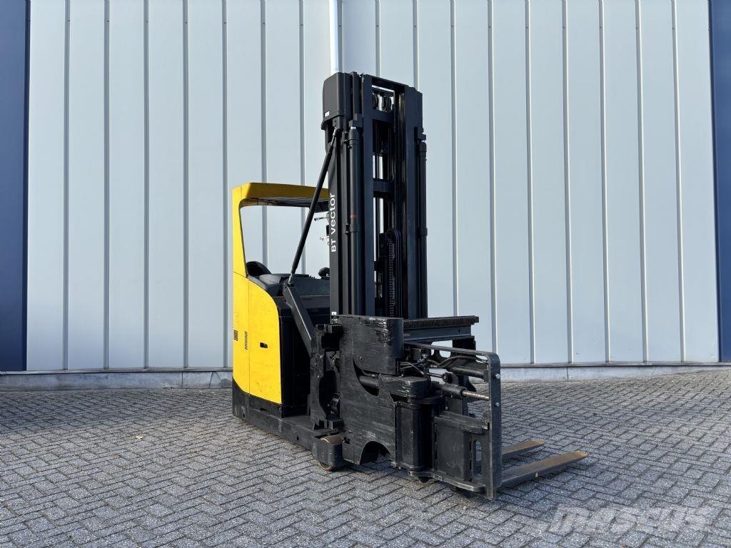 BT VRE150 Reachtruck voor hoog niveau