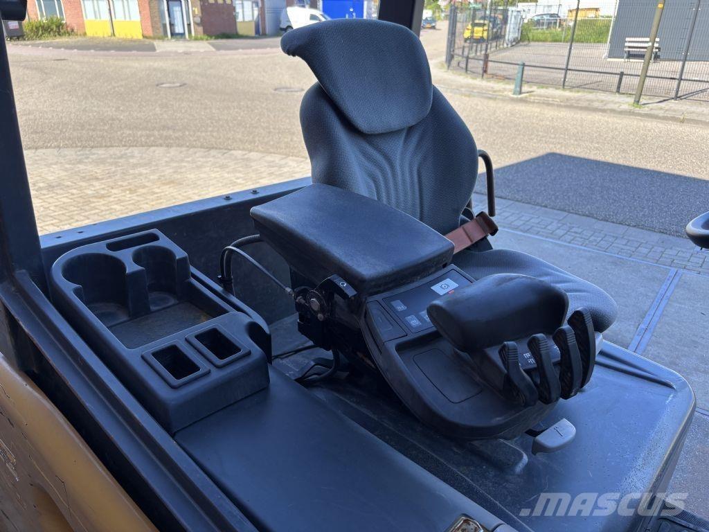 CAT 2EP8000 Elektrische heftrucks