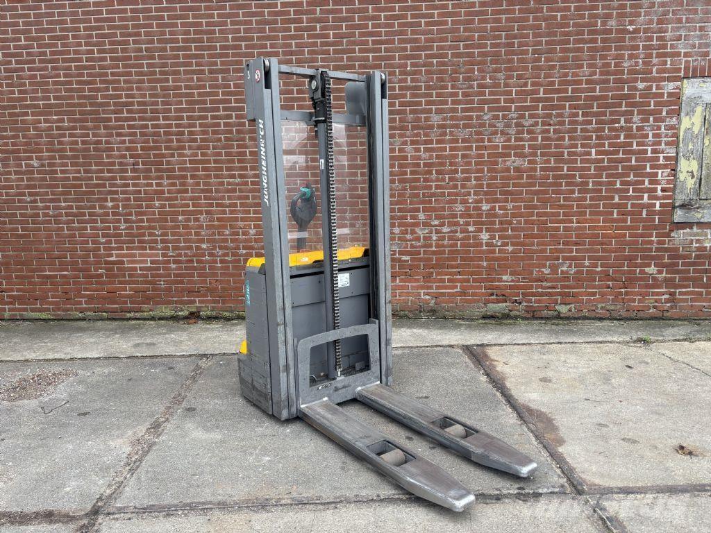 Jungheinrich EJC 112 Meeloop stapelaar