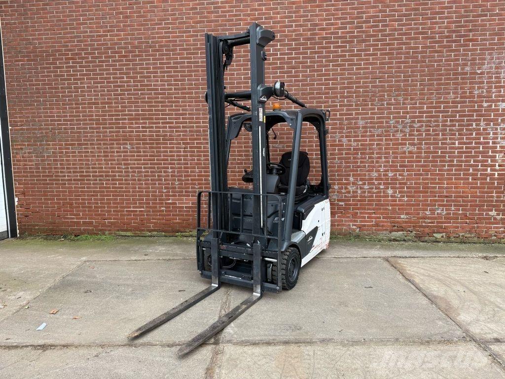Linde E14-02 Elektrische heftrucks