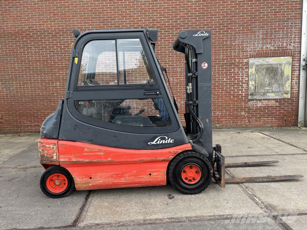 Linde E25 / 02 Elektrische heftrucks