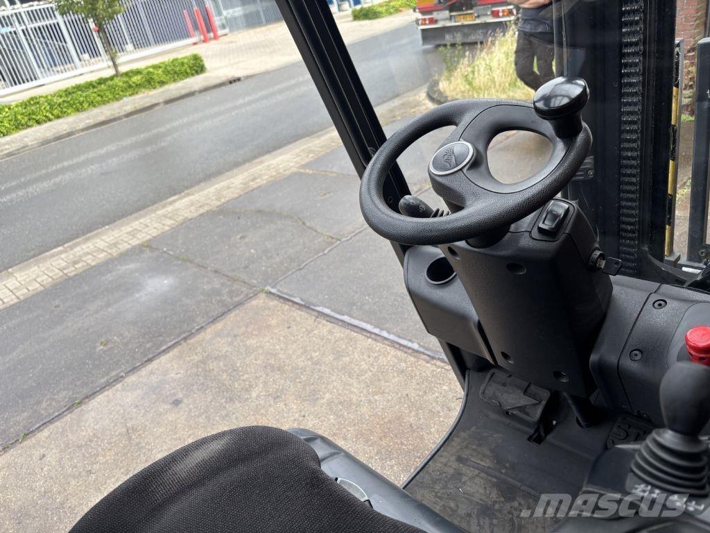 Linde E25HL-01/600 Elektrische heftrucks