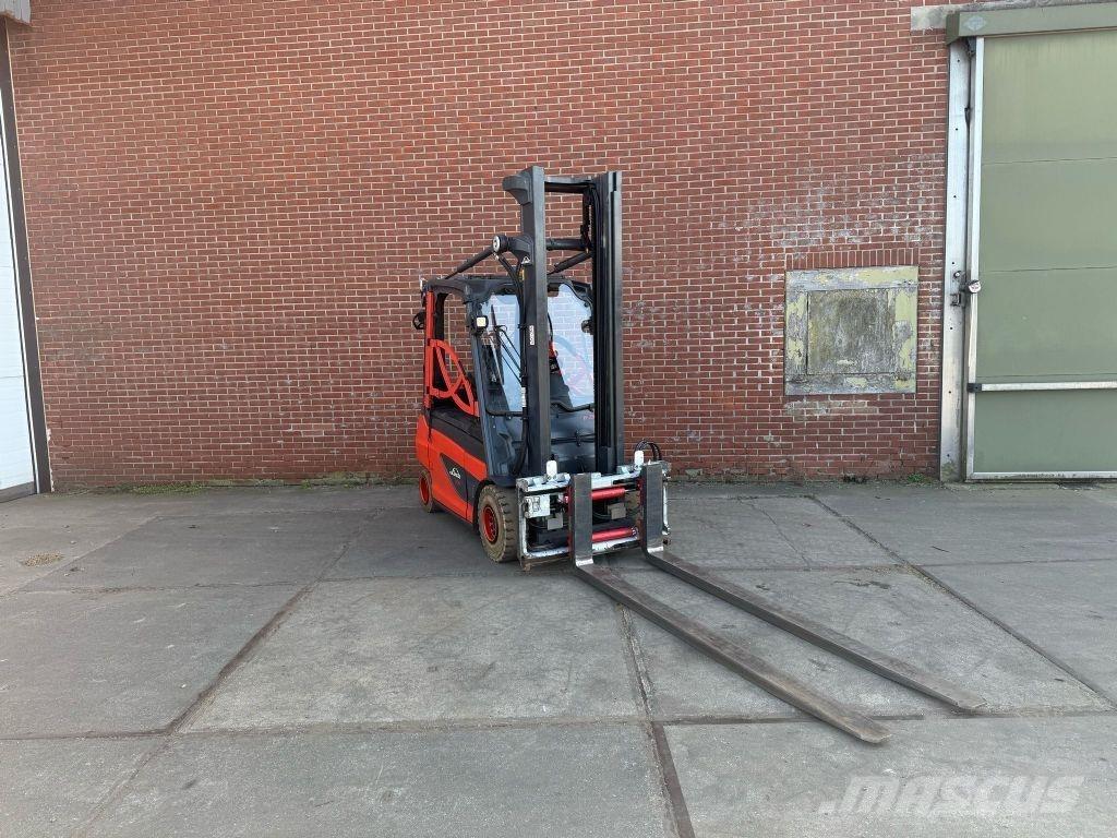 Linde E30-01 Elektrische heftrucks