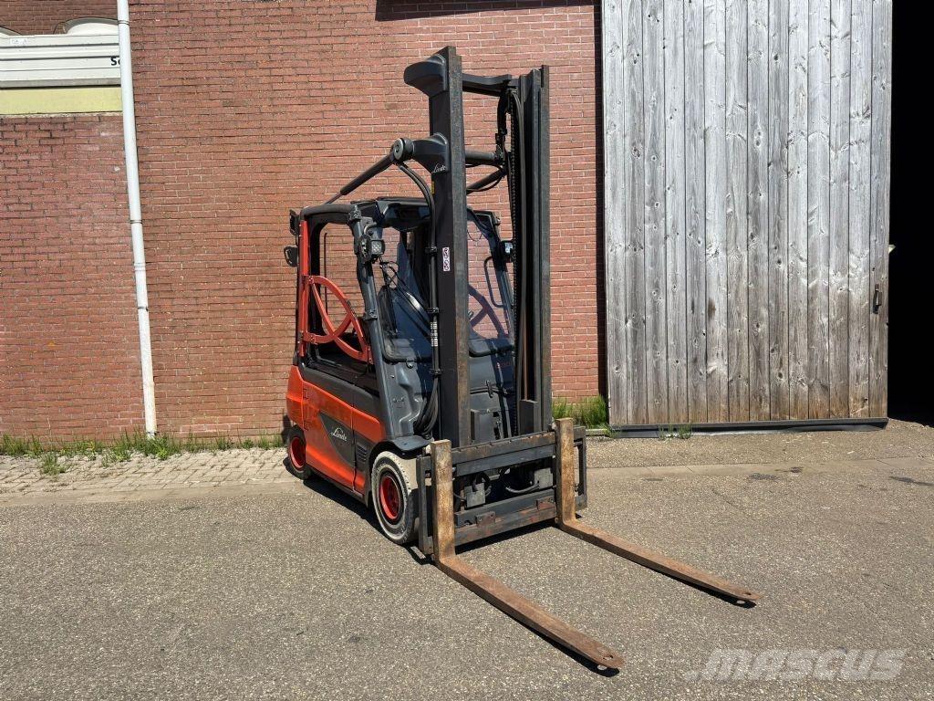 Linde E30-01 Elektrische heftrucks