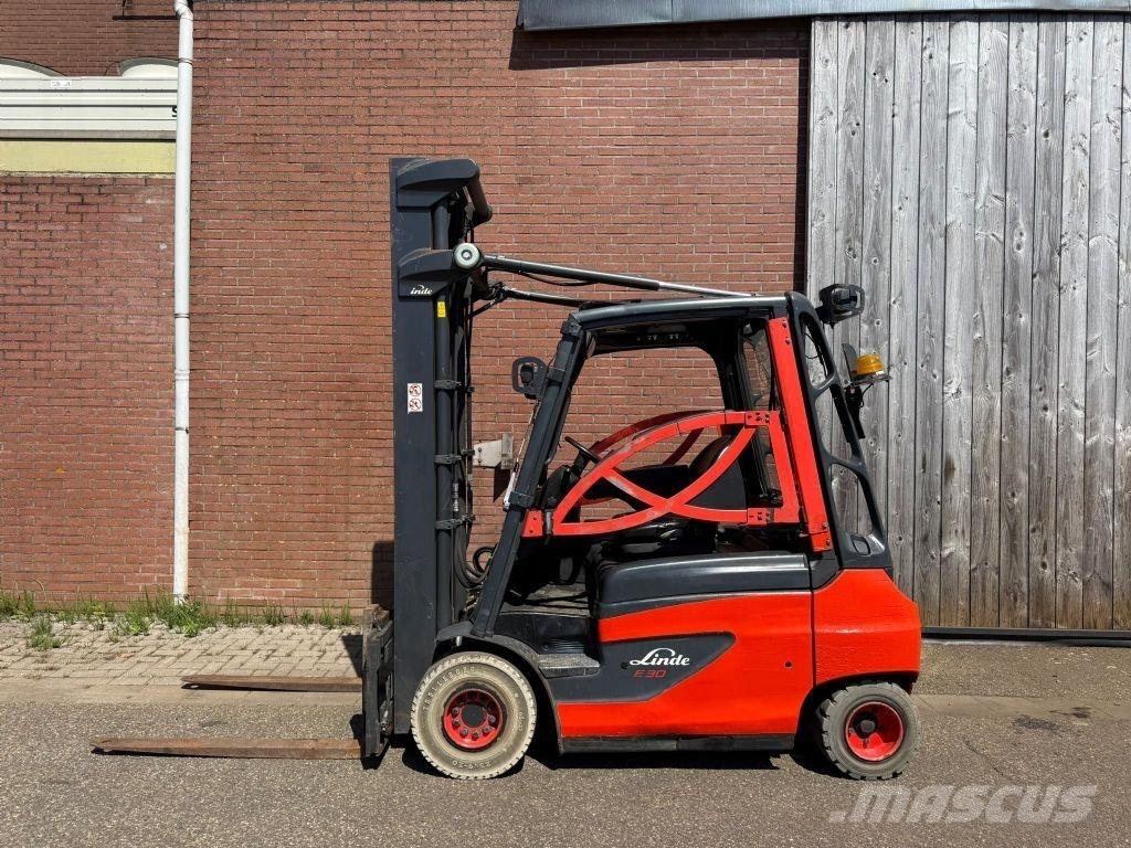 Linde E30-01 Elektrische heftrucks