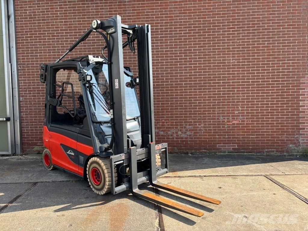 Linde E30L-01 Elektrische heftrucks
