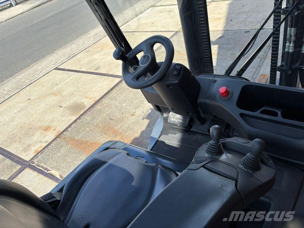 Linde E30L-01 Elektrische heftrucks
