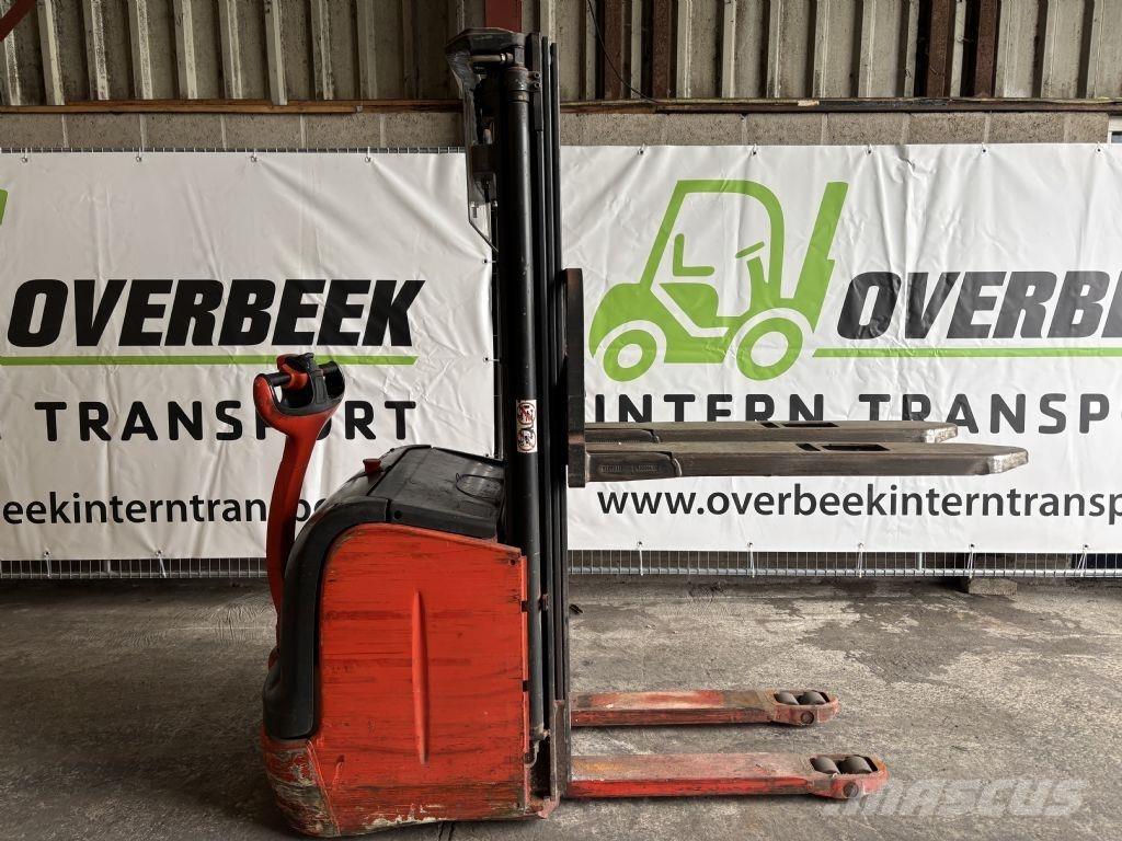Linde L14 Meeloop stapelaar