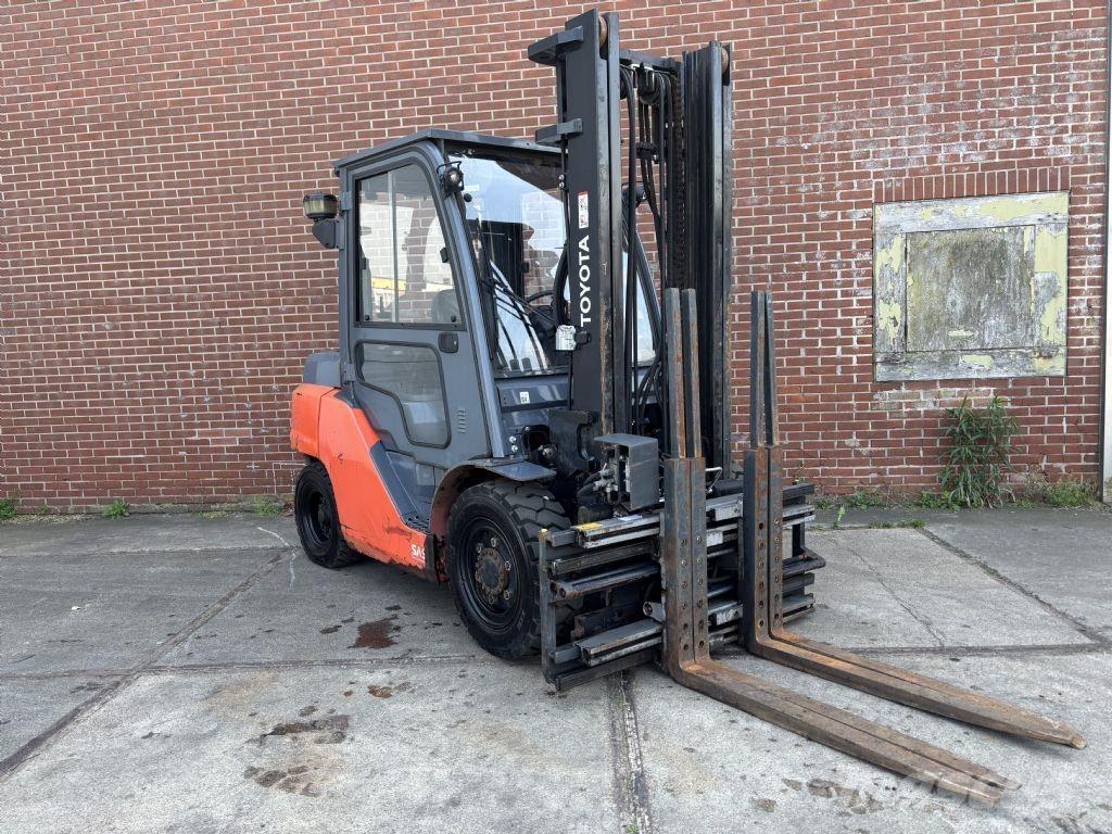Toyota 40- 8FD40N Diesel heftrucks
