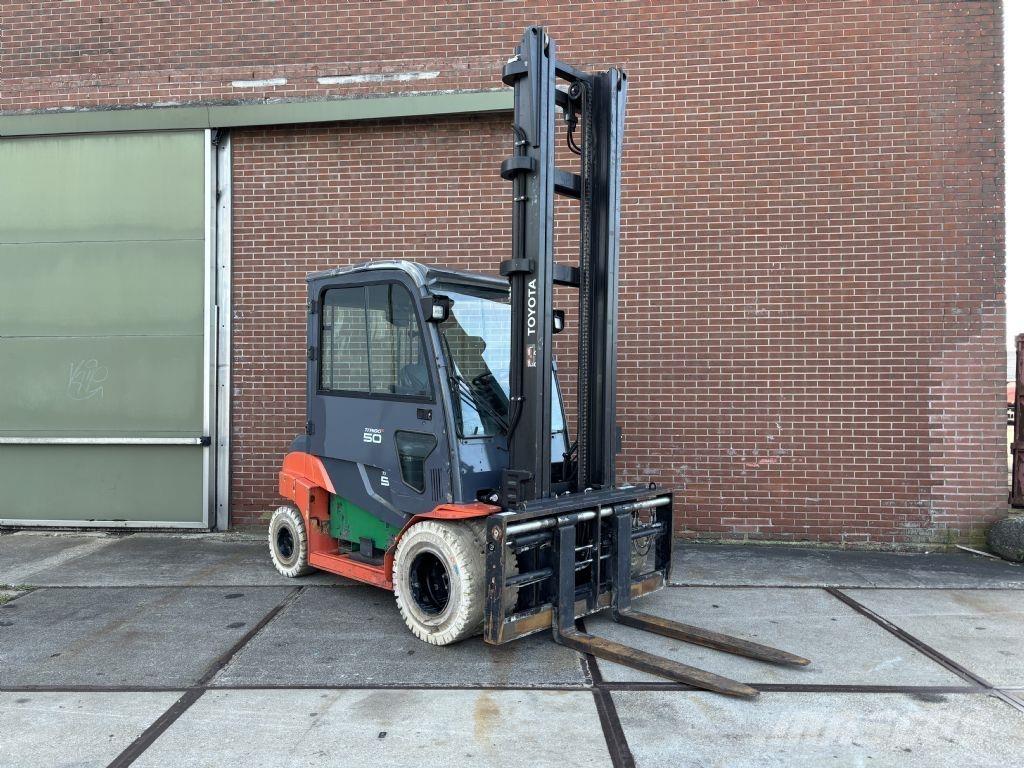 Toyota 8FBMT50 Elektrische heftrucks