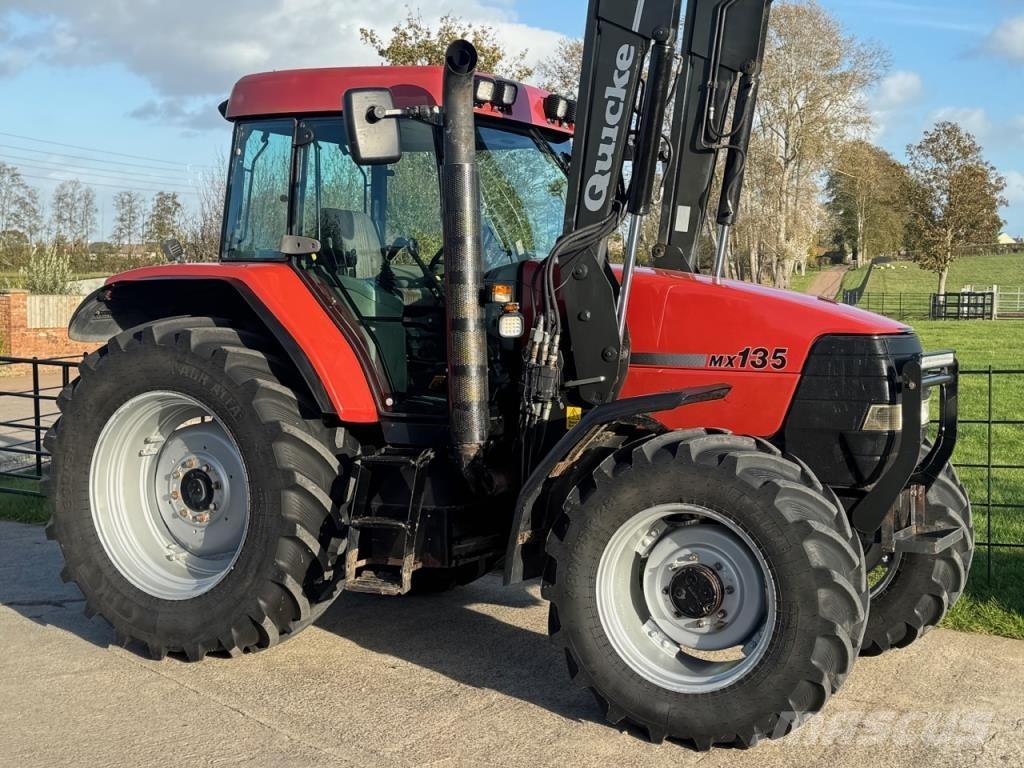 CASE MX 135 Tractoren
