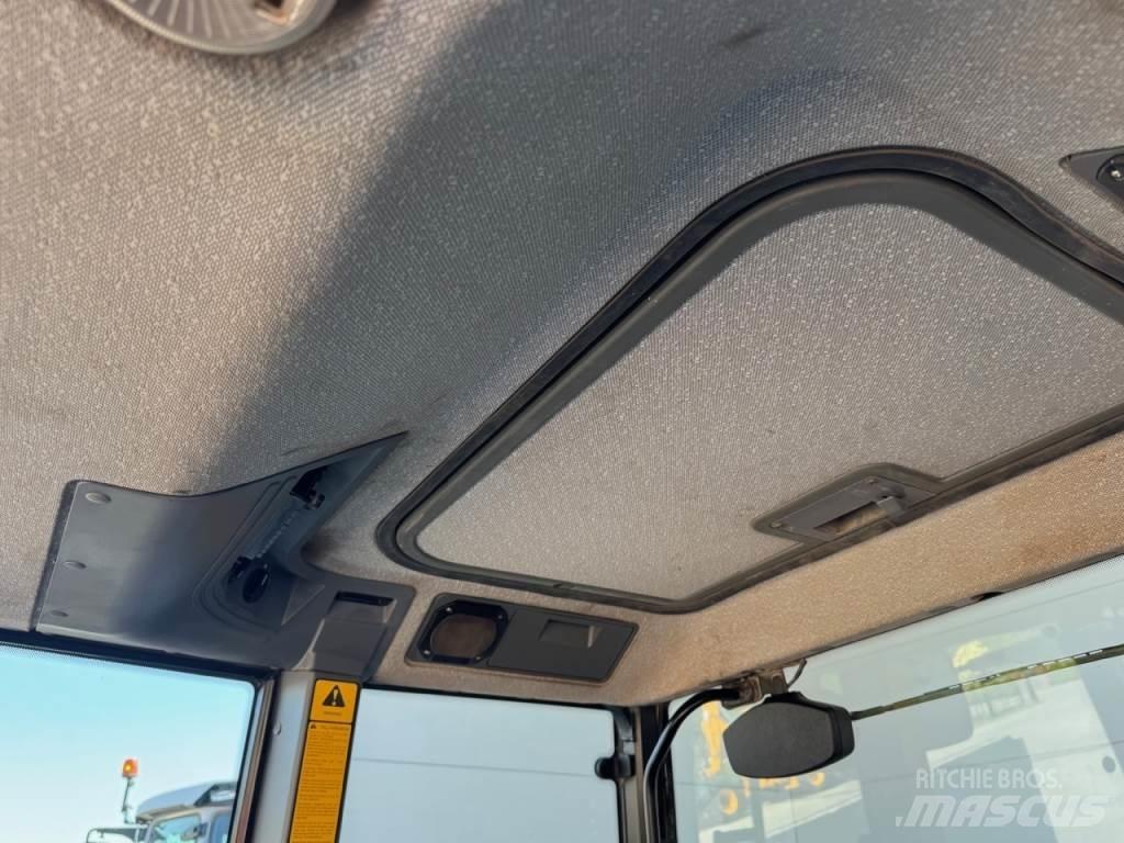 Ford 8240 SLE Tractoren