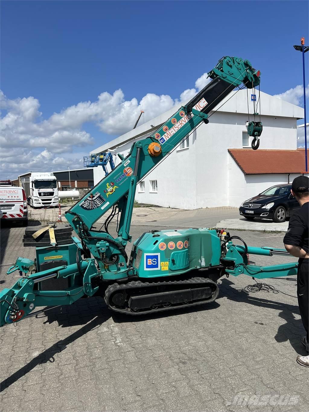 Maeda MC285 Minikranen