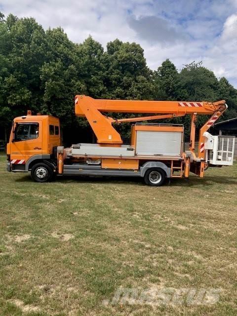 Wumag WT 220 e Auto hoogwerkers