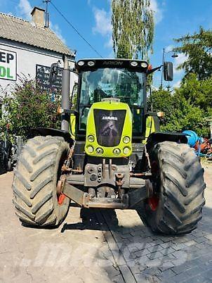 CLAAS ARION 640 Tractoren