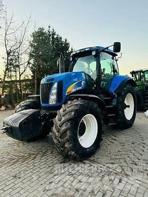 New Holland T8040 Tractoren