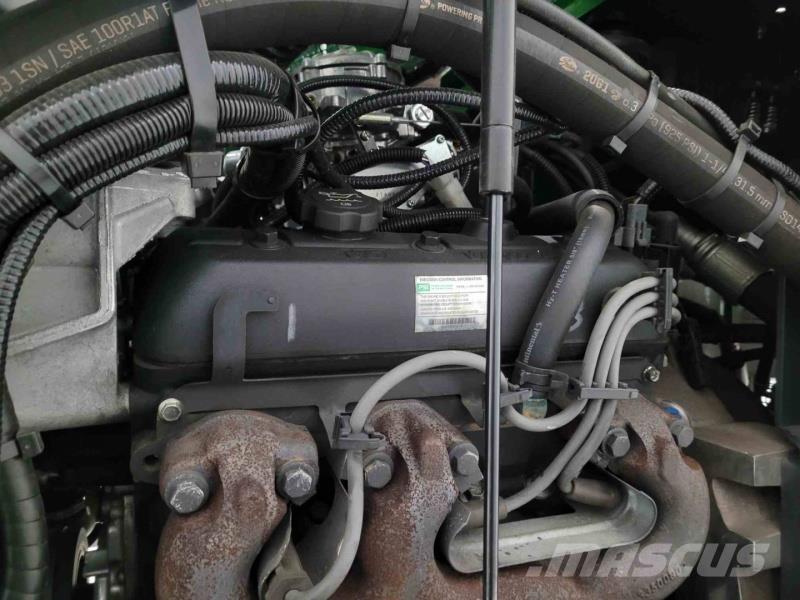 Combilift C8000 GAS Four-way truck