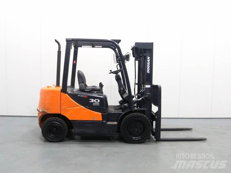 Doosan D30S-5 Diesel heftrucks