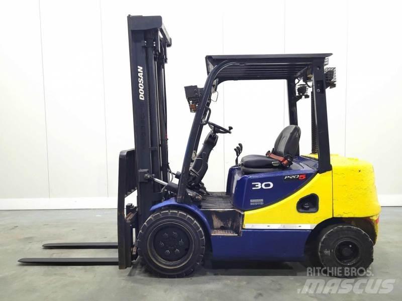 Doosan D30S-5 Diesel heftrucks