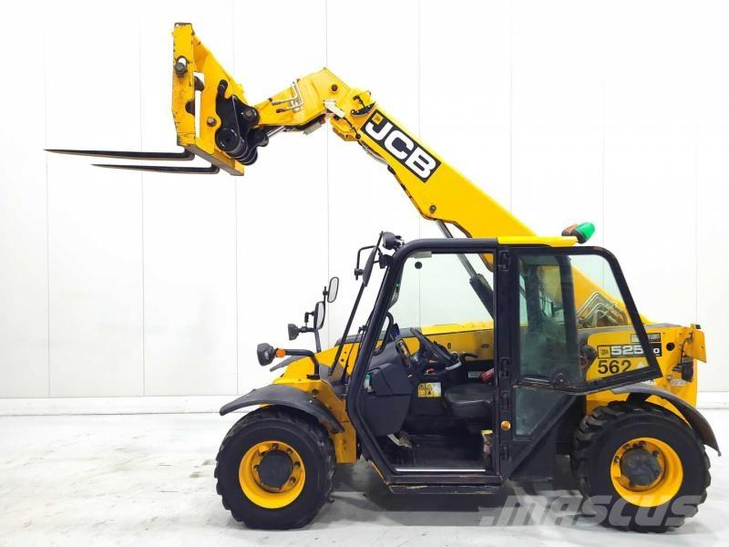 JCB 525-60T4 RENTAL Verreikers