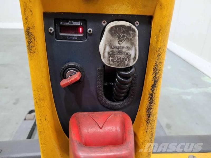 Jungheinrich EMC B10 Meeloop stapelaar
