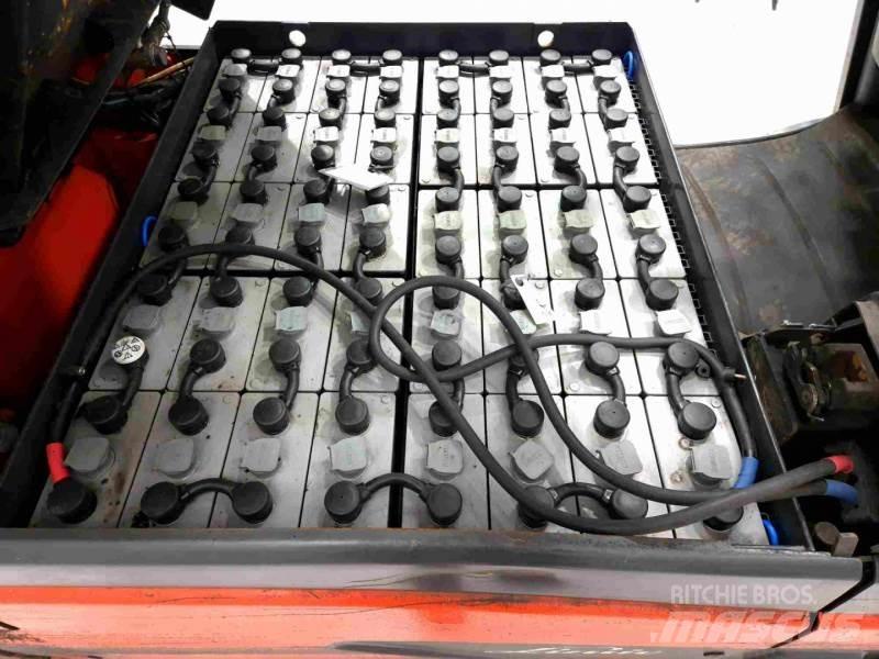 Linde E30L-01 Elektrische heftrucks
