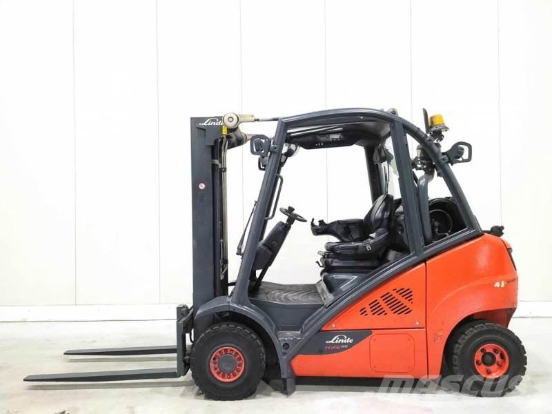 Linde H25T-02 LPG heftrucks