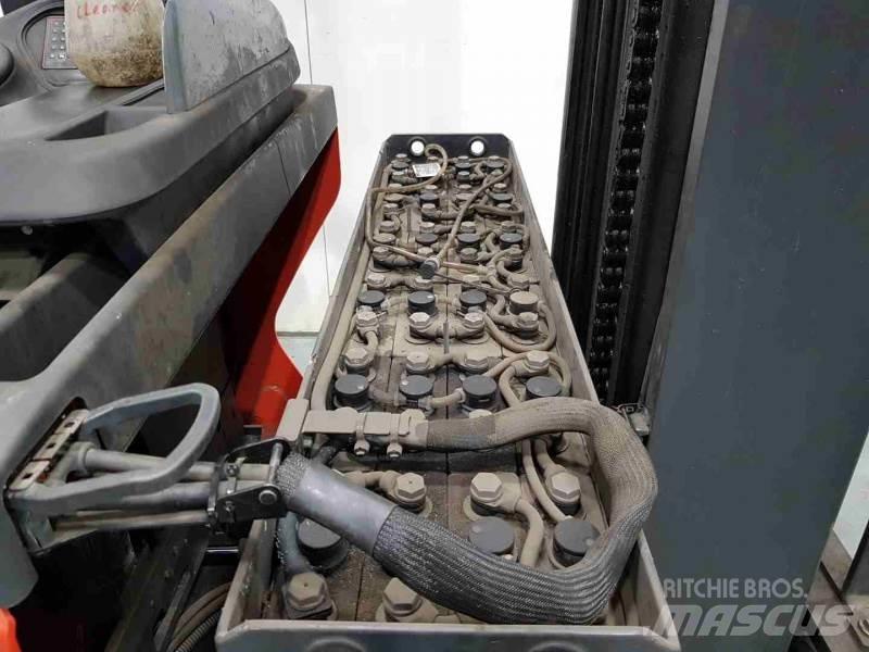 Linde R14-01 1120 Reachtruck voor hoog niveau