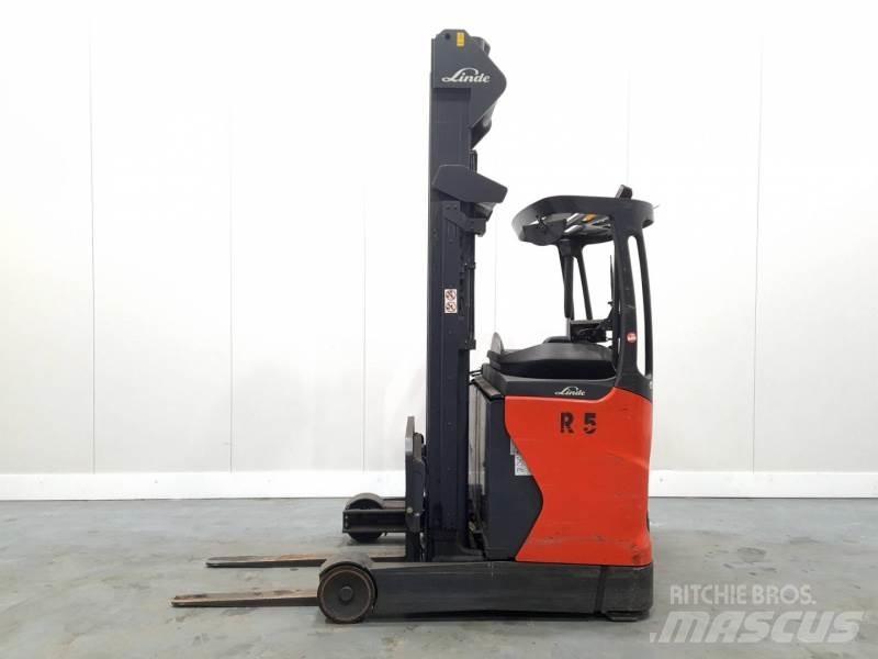 Linde R14 1120 Reachtruck voor hoog niveau