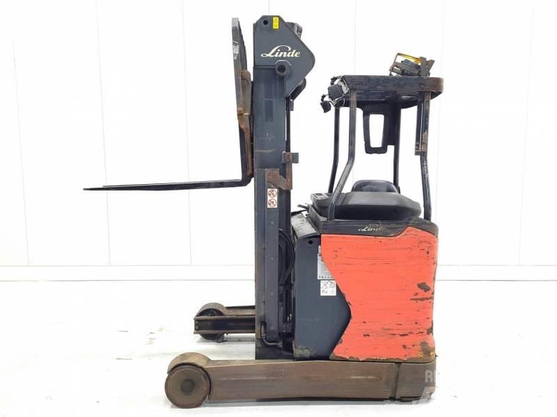 Linde R14N-01 Reachtruck voor hoog niveau