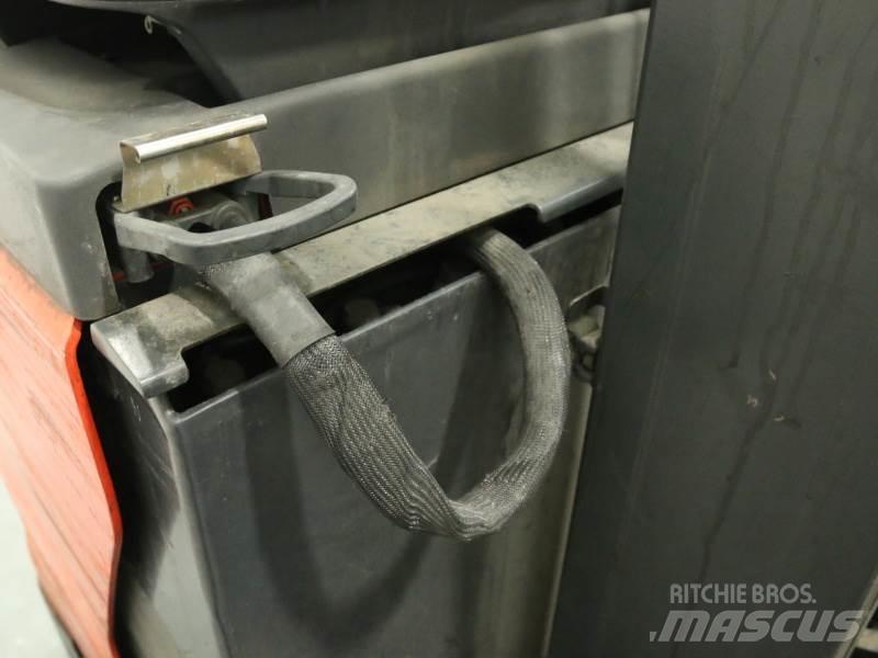 Linde R14S 1120 Reachtruck voor hoog niveau