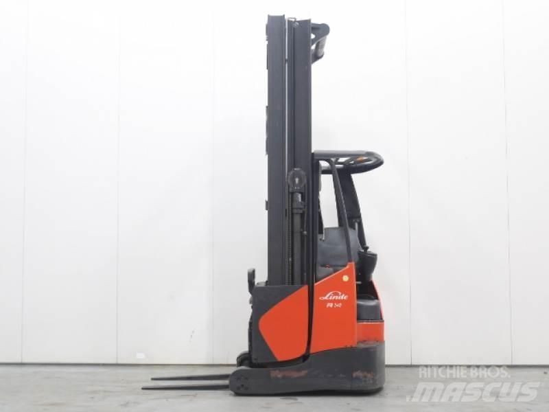 Linde R14X-03 Reachtruck voor hoog niveau